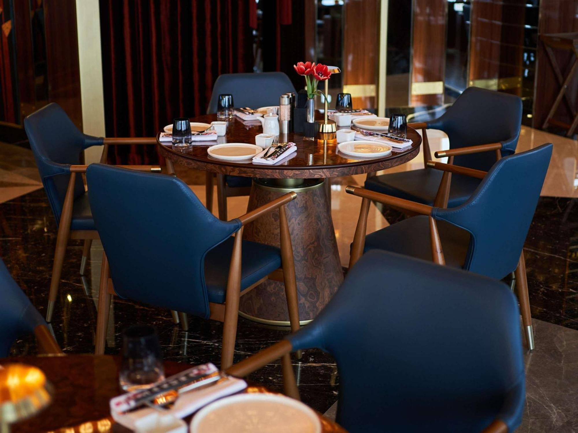 Mercure Baku City エクステリア 写真